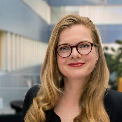Dr. Anne Bendzulla