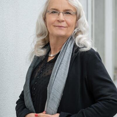 Dr. Christina Eisenberg