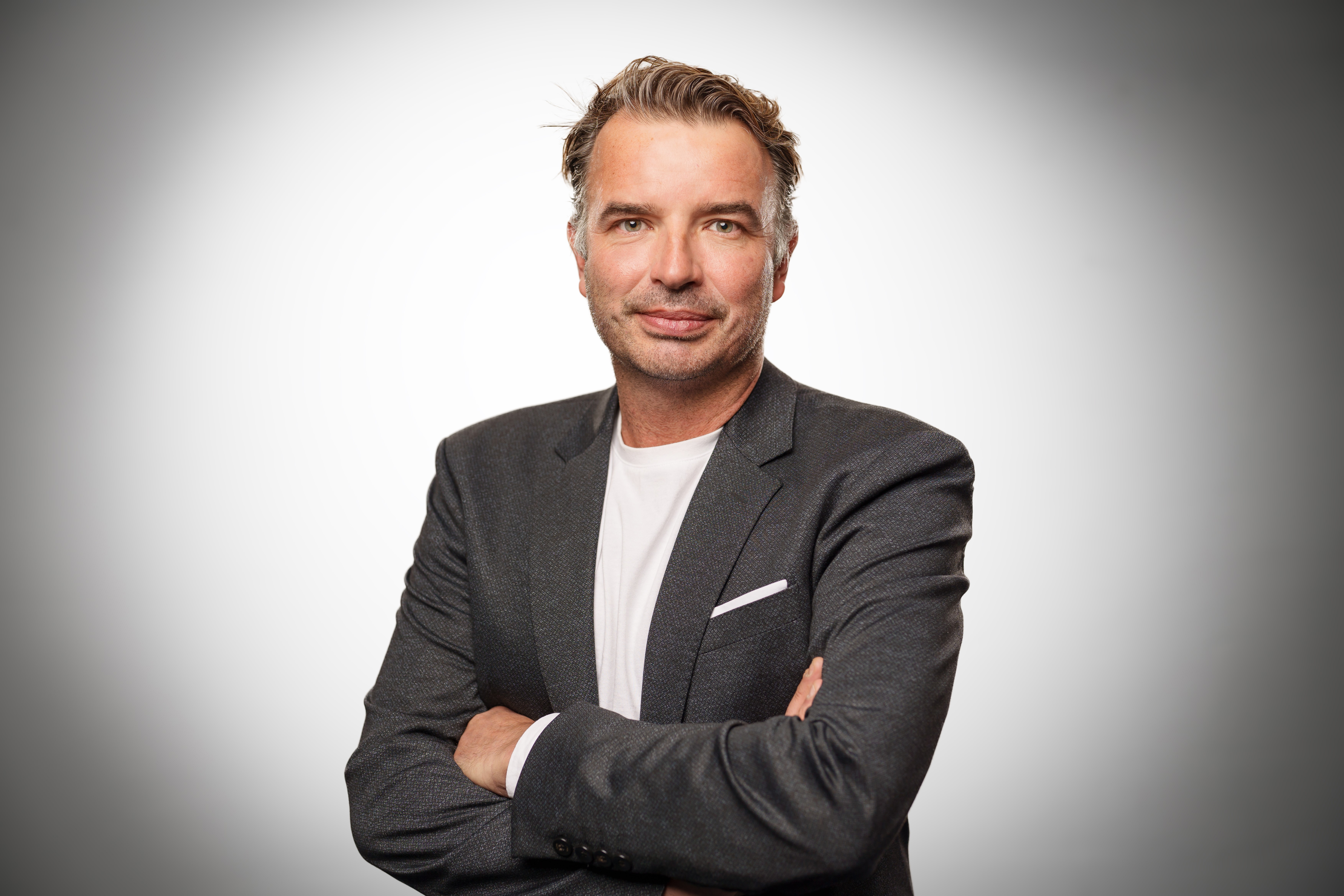 Michael R. Hübner